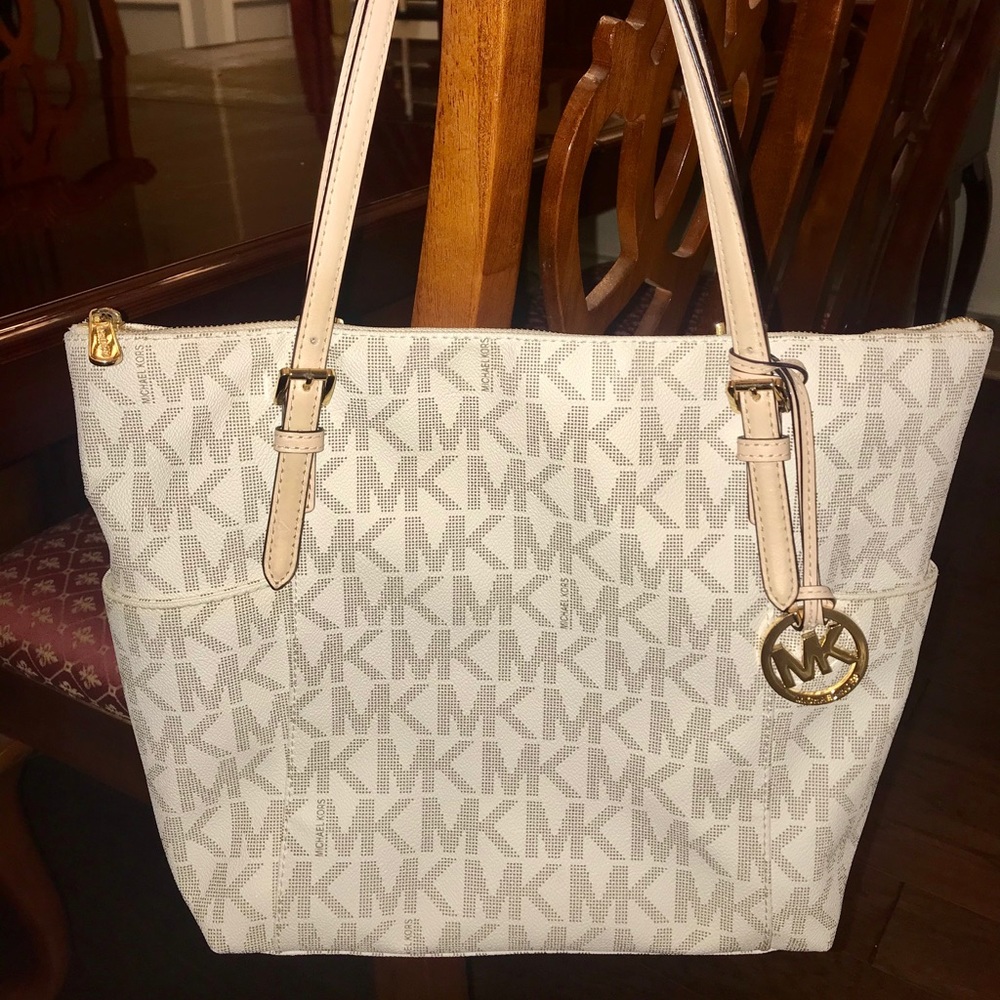 Michael Kors Signature Vanilla Tote Purse